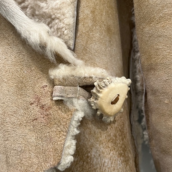 Vintage Shearling Coat - Picture 3 of 3